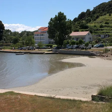 Apartment Family Friendly Seaside - Donja, Rab - 2020