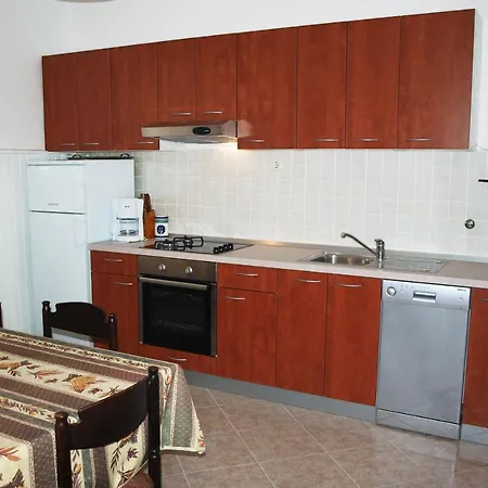 Family Friendly Seaside - Donja, Rab - 2020 Lägenhet