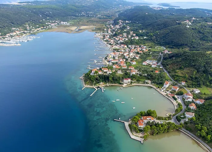 Family Friendly Seaside - Donja, Rab - 2020 *